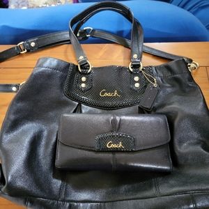 Coach Tote Purse With Wallet and Checkbook Set